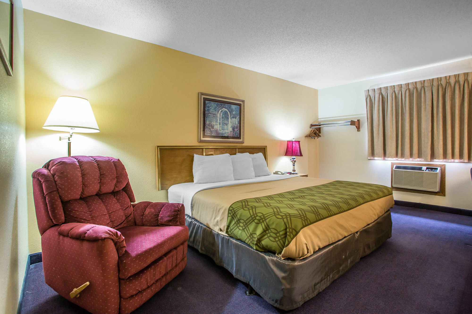 Econo Lodge Inn & Suites ダビューク エクステリア 写真