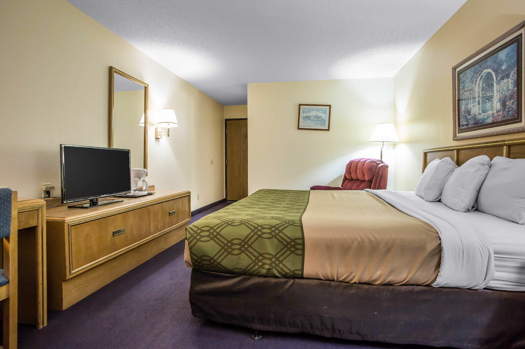 Econo Lodge Inn & Suites ダビューク エクステリア 写真